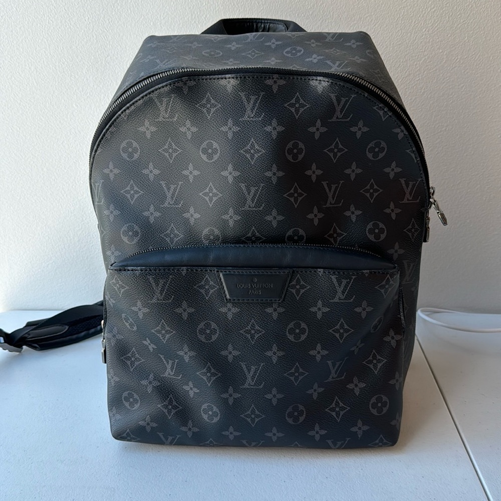 Louis Vuitton Discovery backpack